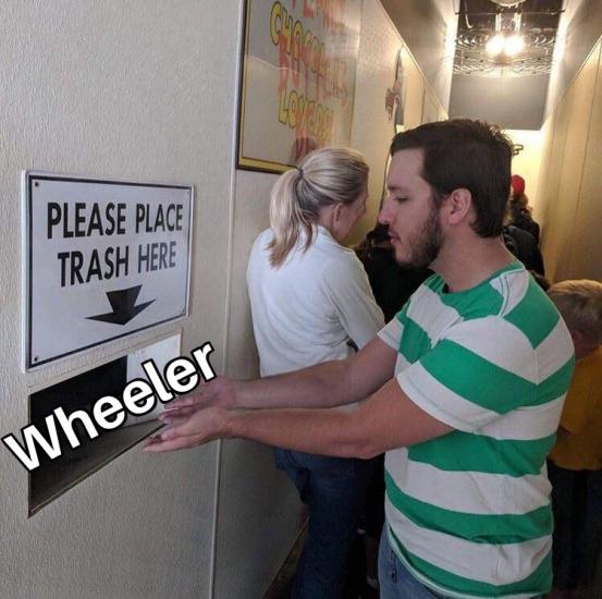 5cbb6994b4e85_PleasePlaceTrashHere20042019213608.thumb.jpg.86e9c3ef7cb08bbaf23b3280831f9425.jpg