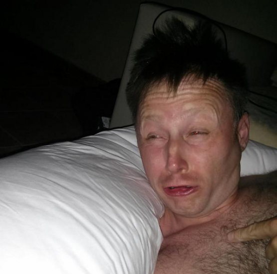 limmy-waking-up.thumb.png.9ed732876de505d14b044e2c8275fff2.png